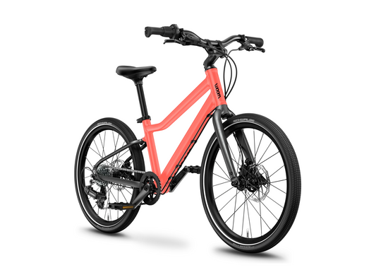 Woom 4 Explore – Jungle Green / Neon Coral / Woom Red – 20 inch kinderfiets met schijfremmen