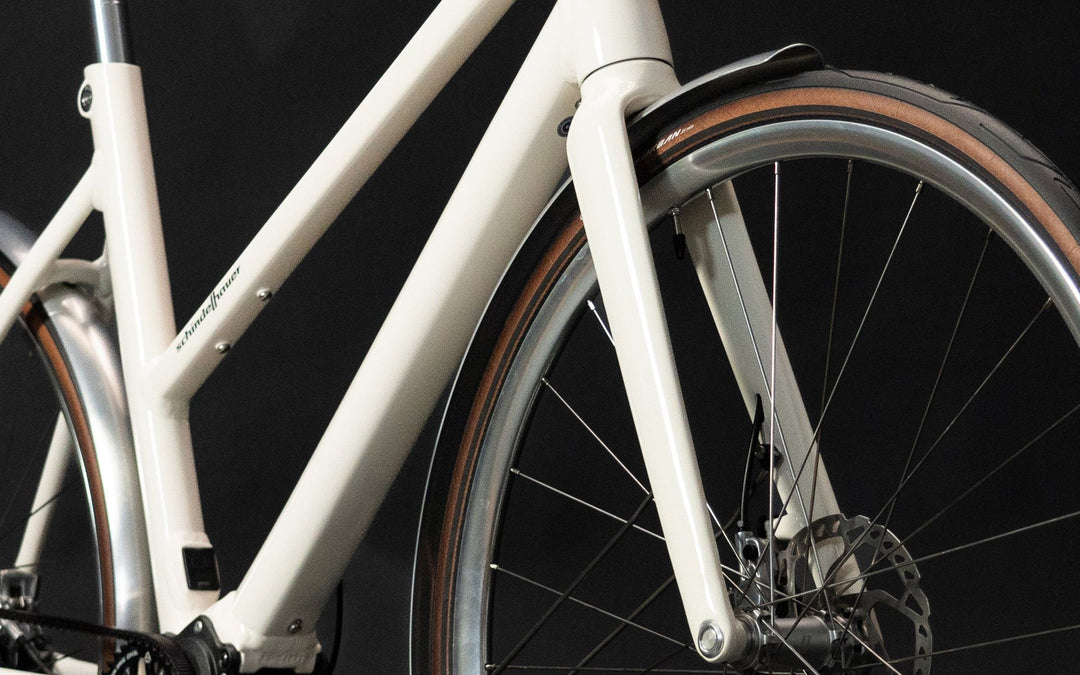 Schindelhauer Antonia – Cream White – Pinion 9 – maat 56 (M)