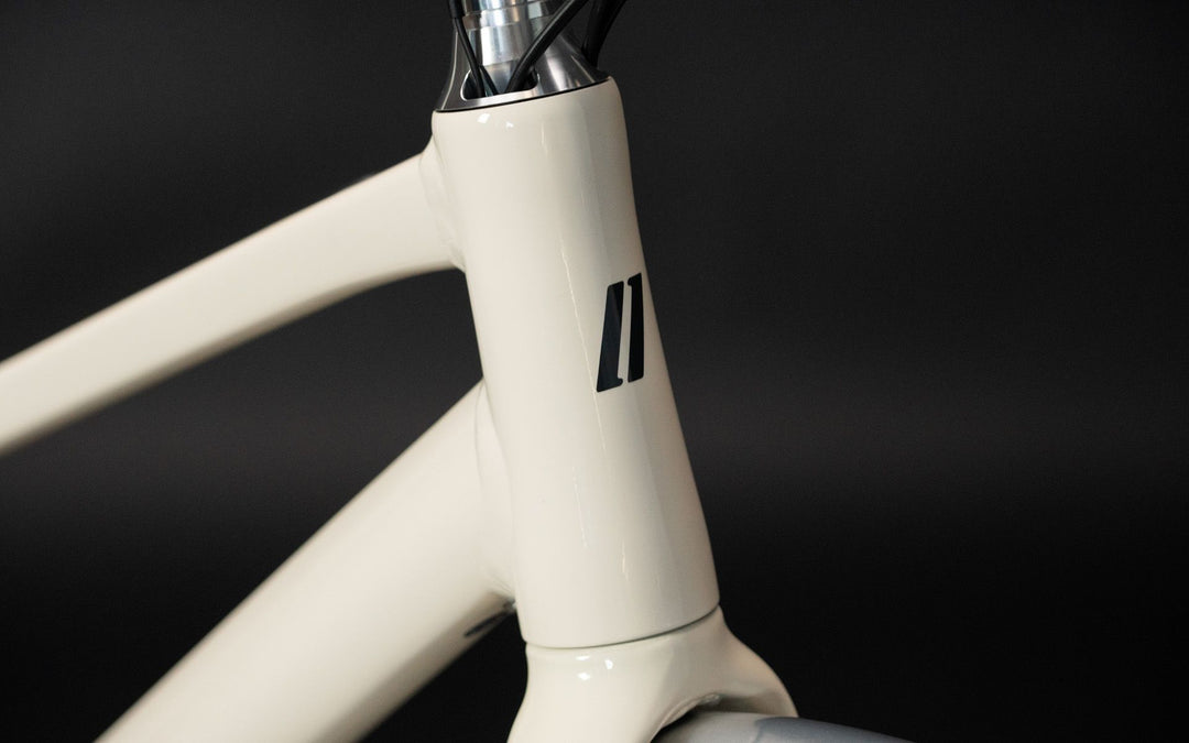 Schindelhauer Antonia – Cream White – Pinion 9 – maat 56 (M)